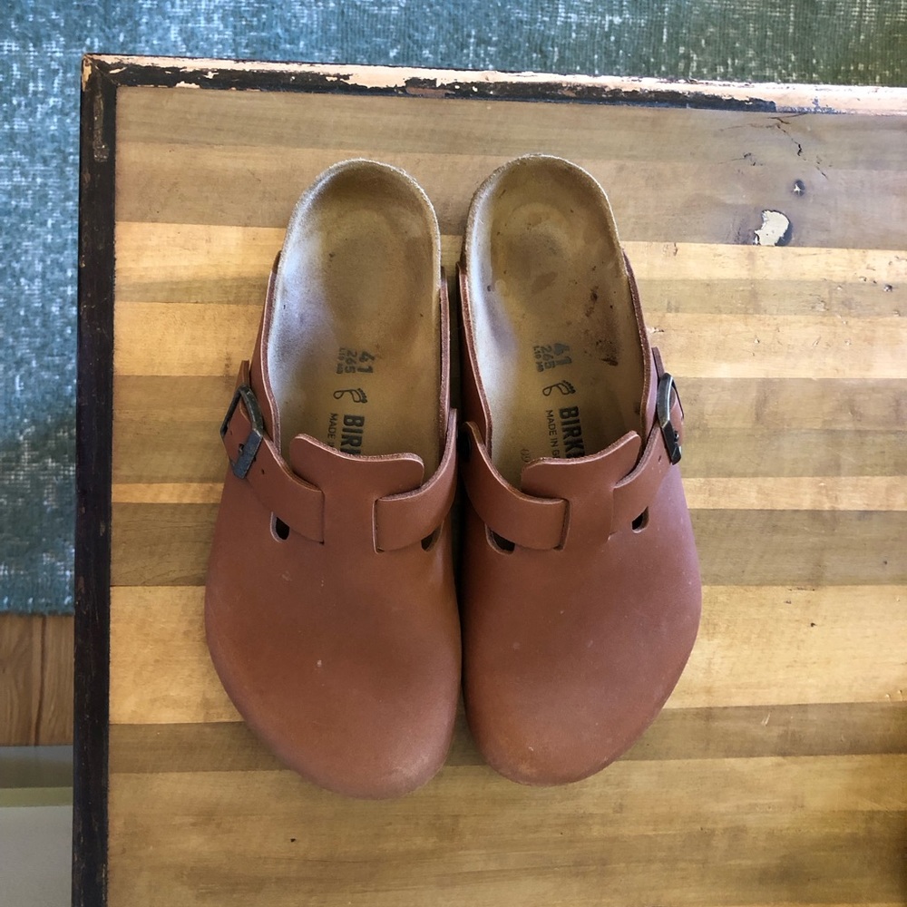 Birkenstock Boston leather clogs